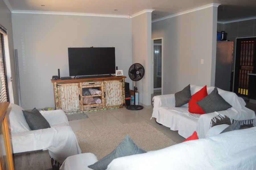 3 Bedroom Property for Sale in Flamwood North West